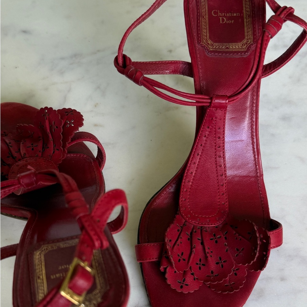 CD Galliano Era Cutwork Floral T-Strap Heels Rare Archival
❤️ - Picture 6 of 6